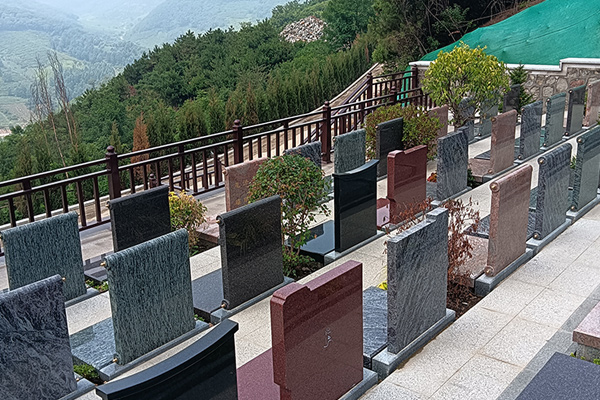 沈阳十大陵园墓地排名公墓前十位：艺术墓碑与传统墓碑的区别