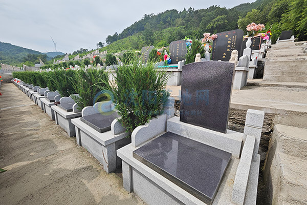 沈阳玉灵山生态墓园：三面环山风水宝地，清明惠民特价仅8800元起，守护亲人永恒安宁